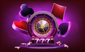 Queen501 မိုဘိုင်းအက်ပ် Android နှင့် iOS တွင် Casino Slots Sportsbook ကစားနေသောဖုန်းမျက်နှာပြင်